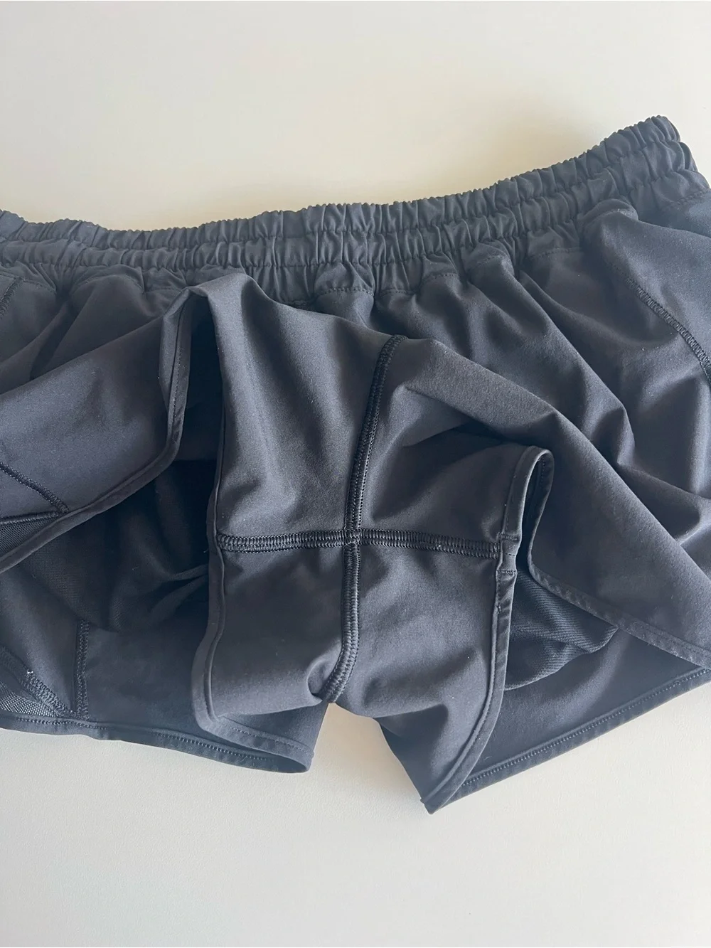 Lululemon Hotty Hot Shorts 2.5 in Low Rise